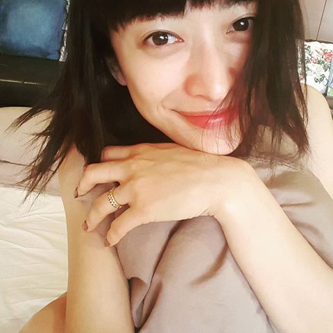 山田優「オン眉ヘア」でグッと若返り、小栗旬も惚れ直す!?