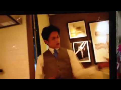 タッキーのエアギター - YouTube