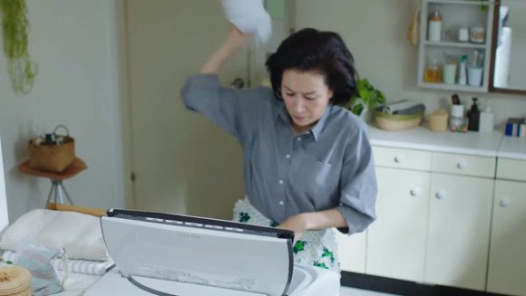 高畑淳子、涙ぐみ謝罪会見「申し訳ございません」…視聴者からは記者の