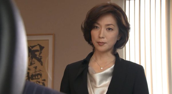 業界人が目撃して「笑えないほど変貌した」女性芸能人3名とは?