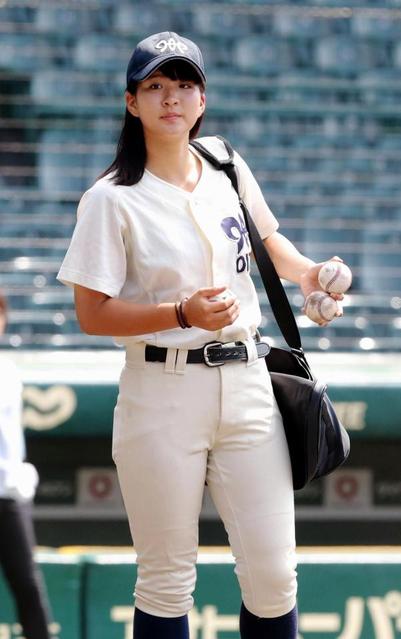 甲子園練習で女子マネがグラウンドに立ち制止される ネットで非難殺到