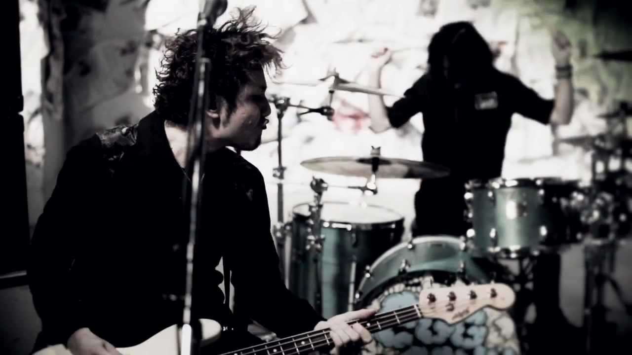 EGG BRAIN / VITAMIN(OFFICIAL MUSIC VIDEO) - YouTube