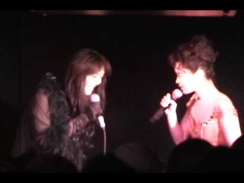 瑠璃色の地球/まねだ聖子＆生森明菜.wmv - YouTube