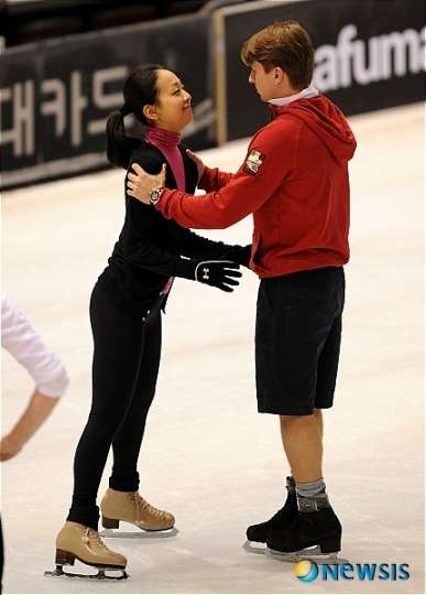 キム・ヨナが日本の芸能界デビューを狙って大整形手術