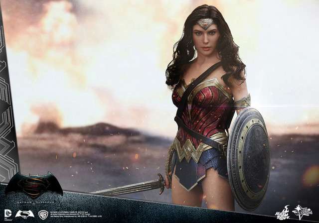 映画で強い女性の画像を貼ってください
