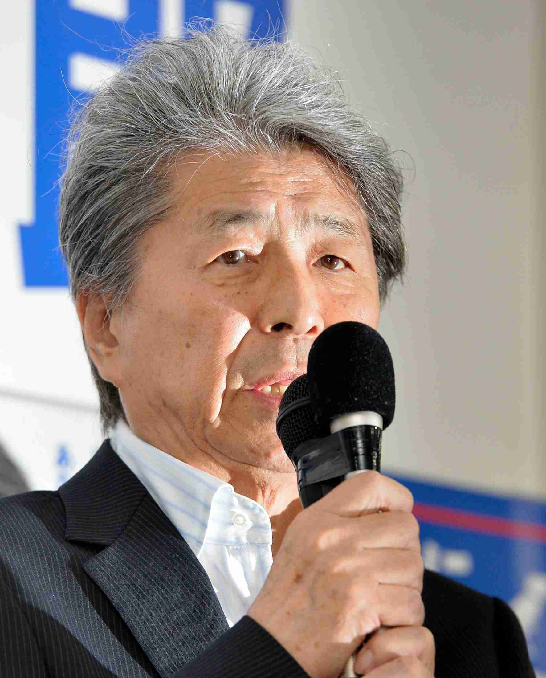 鳥越氏はなぜ完敗…随所に見えた安直さ、致命傷となったライバル口撃 （デイリースポーツ） - Yahoo!ニュース