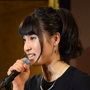 嫌がるどころか自ら…土屋太鳳が高畑裕太のボディタッチ攻撃を手玉にとっていた！(1ページ目) - デイリーニュースオンライン