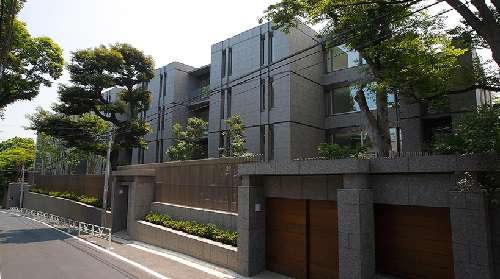 福山雅治と吹石一恵が引っ越しを検討 マンションへの不審者侵入で重度のトラウマに