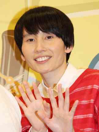 目の奥が笑ってないと感じる有名人