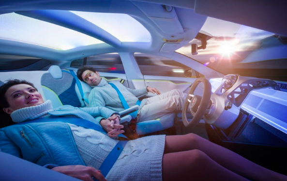 ハンドルやアクセルのない「完全自動運転車」、米フォードが量産を始めると発表