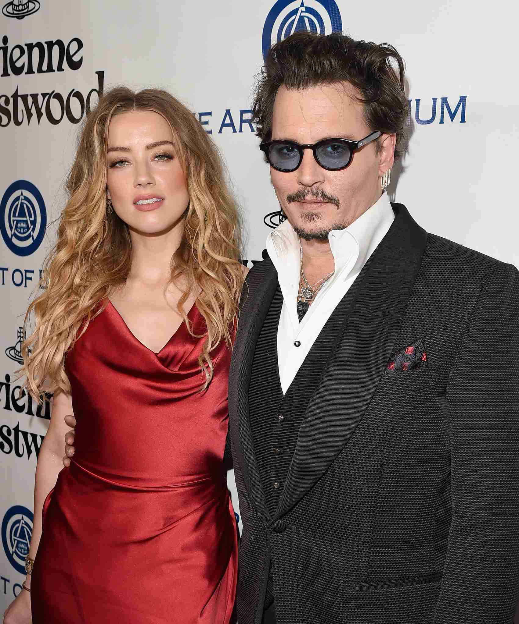 J・デップ、泥沼離婚劇に幕 A・ハードがDVの訴え取り下げ （ＡＦＰ＝時事） - Yahoo!ニュース