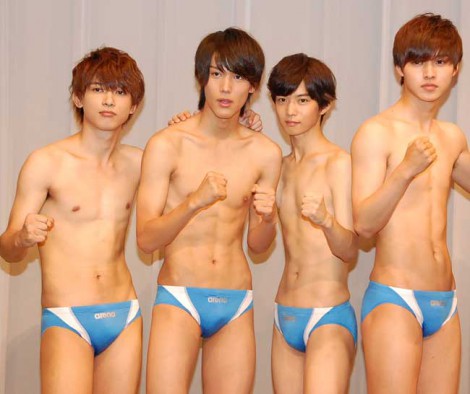 水着が似合う男性有名人の画像を貼ろうじゃないの