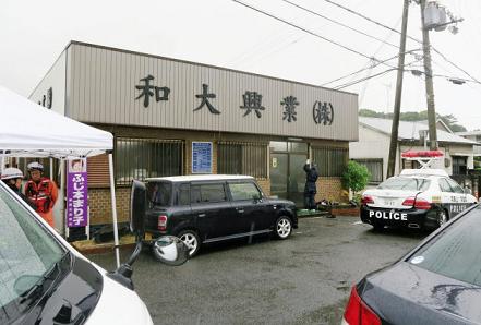 和歌山の発砲事件 手配の男立てこもる 警察が説得