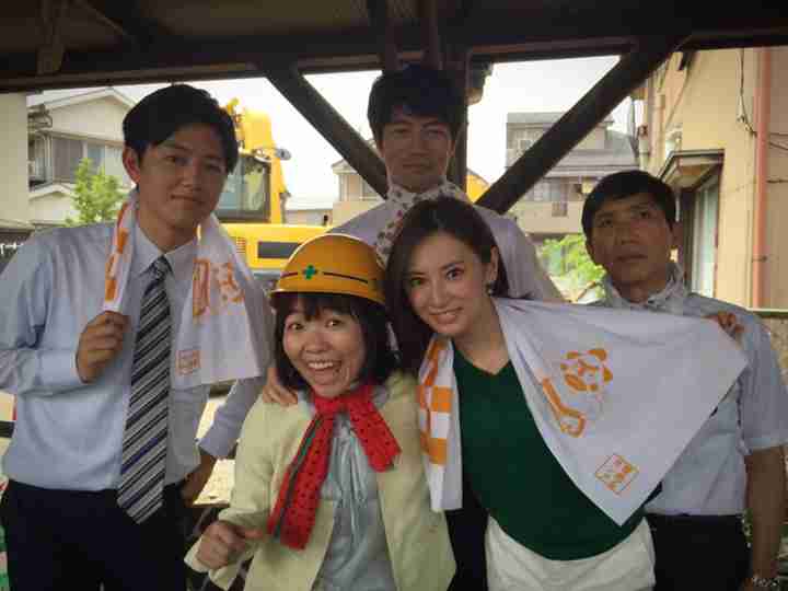 ドラマ「家売るオンナ」北川景子がクランクアップ