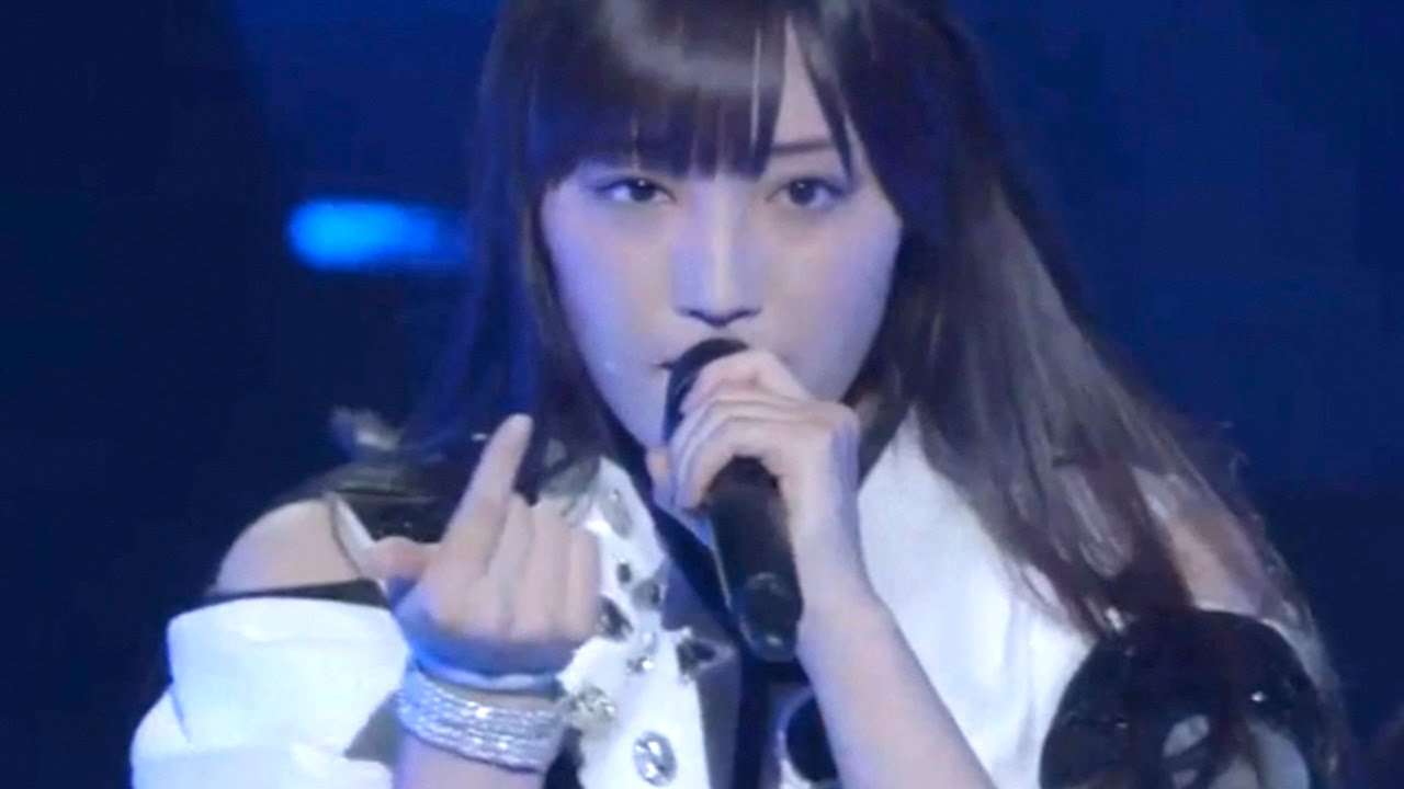 モーニング娘。'16　愛の軍団　EMOTION IN MOTION - YouTube
