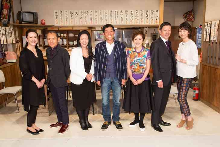 今見るとスゴイ『バブル時代のOLのファッション』に驚きの声なつかしむ声「こんな格好で仕事してたのか」