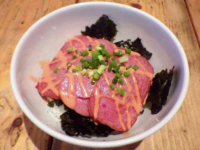 【画像】松屋の三食丼がヤバイ