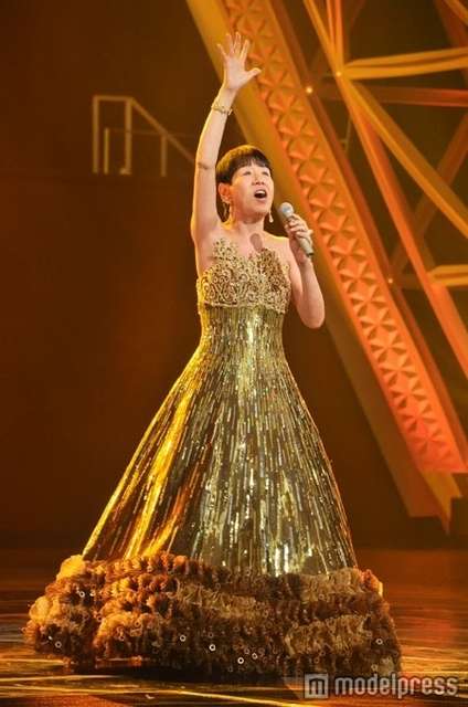 アラサー以上女性芸能人のドレスアップ画像