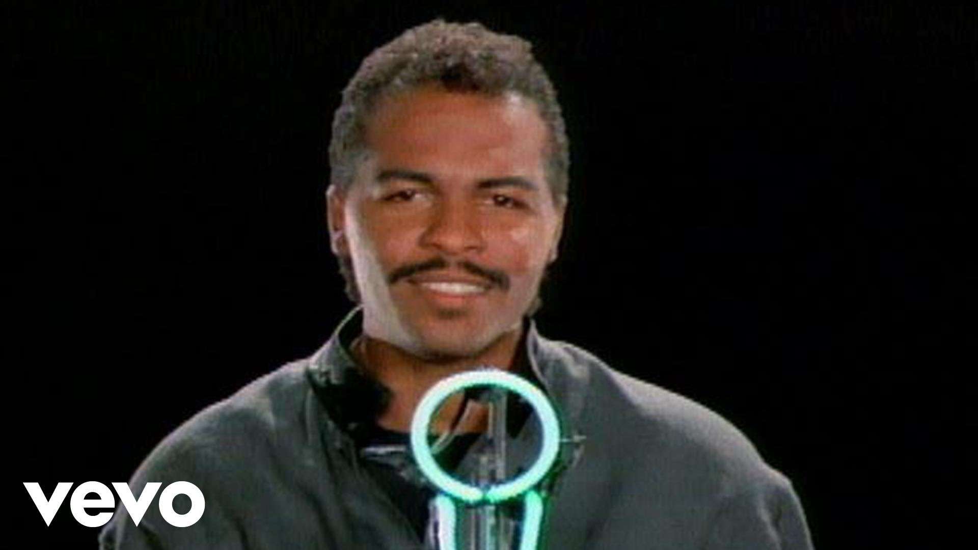 Ray Parker Jr. - Ghostbusters - YouTube