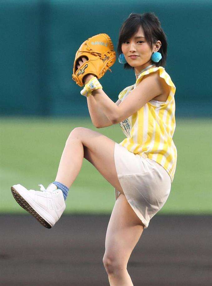 甲子園練習で女子マネがグラウンドに立ち制止される ネットで非難殺到