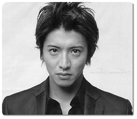 【悲報】スマップ木村拓哉のタトゥー（刺青）がヤバ過ぎる・・・これ完全アウトだろ・・・2ch「入れ墨ダサすぎ」「キムタクだせーな」（画像あり） : ニュースすとらいく！
