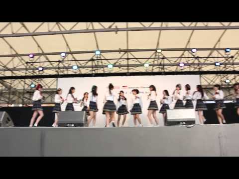 制服の羽根　AKB48 Team8 - YouTube