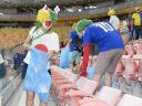 ナイジェリア戦で日本サポーターがごみ拾い　地元日系人団体が袋配布 ― スポニチ Sponichi Annex サッカー