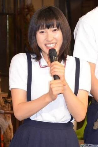土屋太鳳　水色の花柄浴衣で華やかに　理想のデートを語る