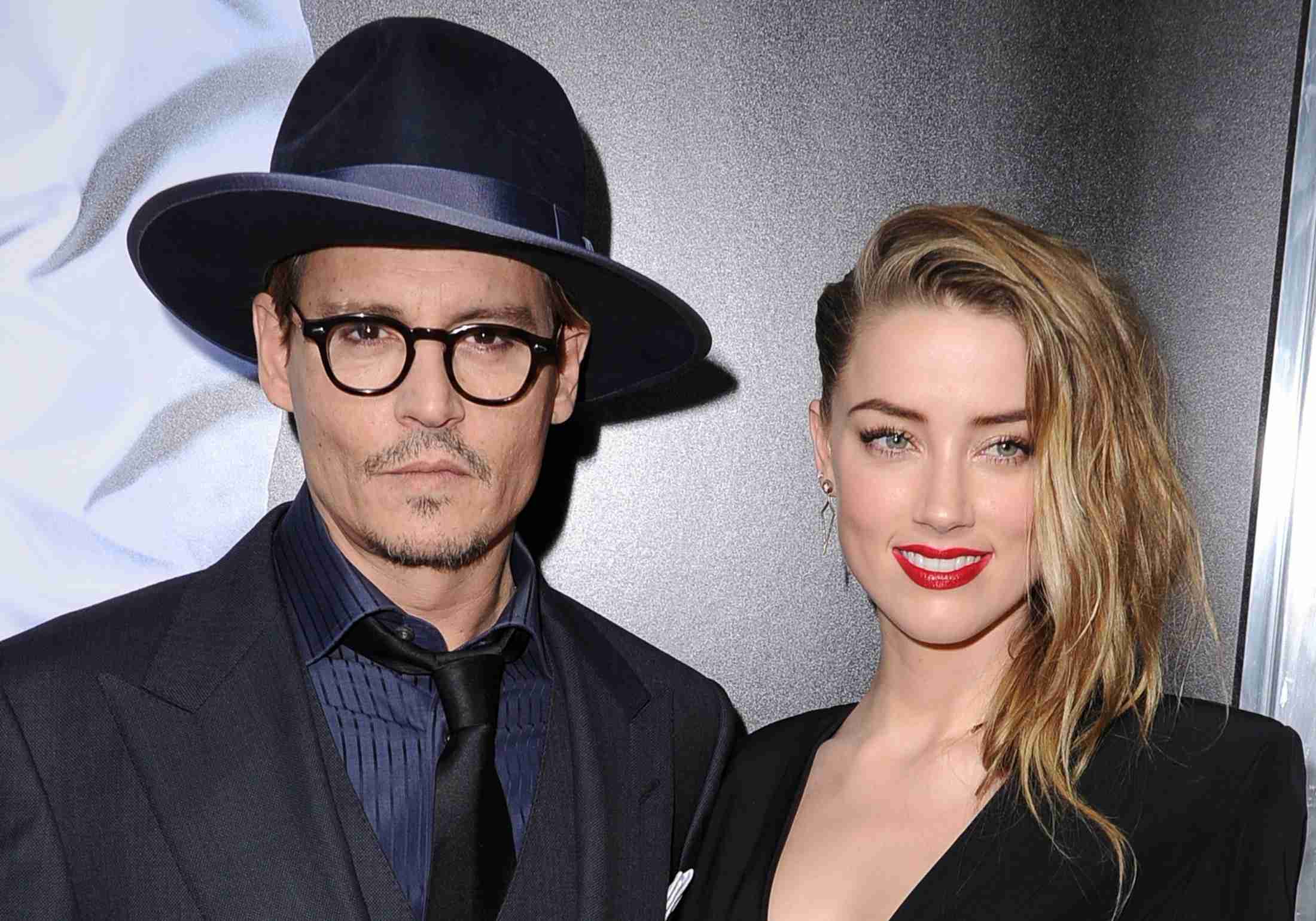 ジョニデ、夫婦げんかで指先切り落とす （シネマトゥデイ） - Yahoo!ニュース
