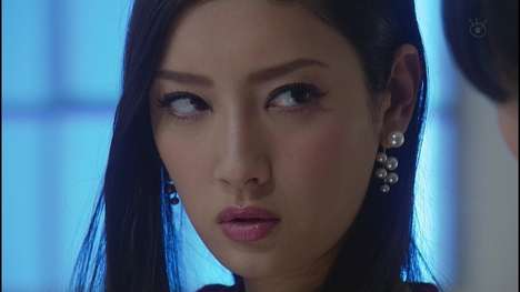 菜々緒、美髪・美脚・悪女は「私の名刺」