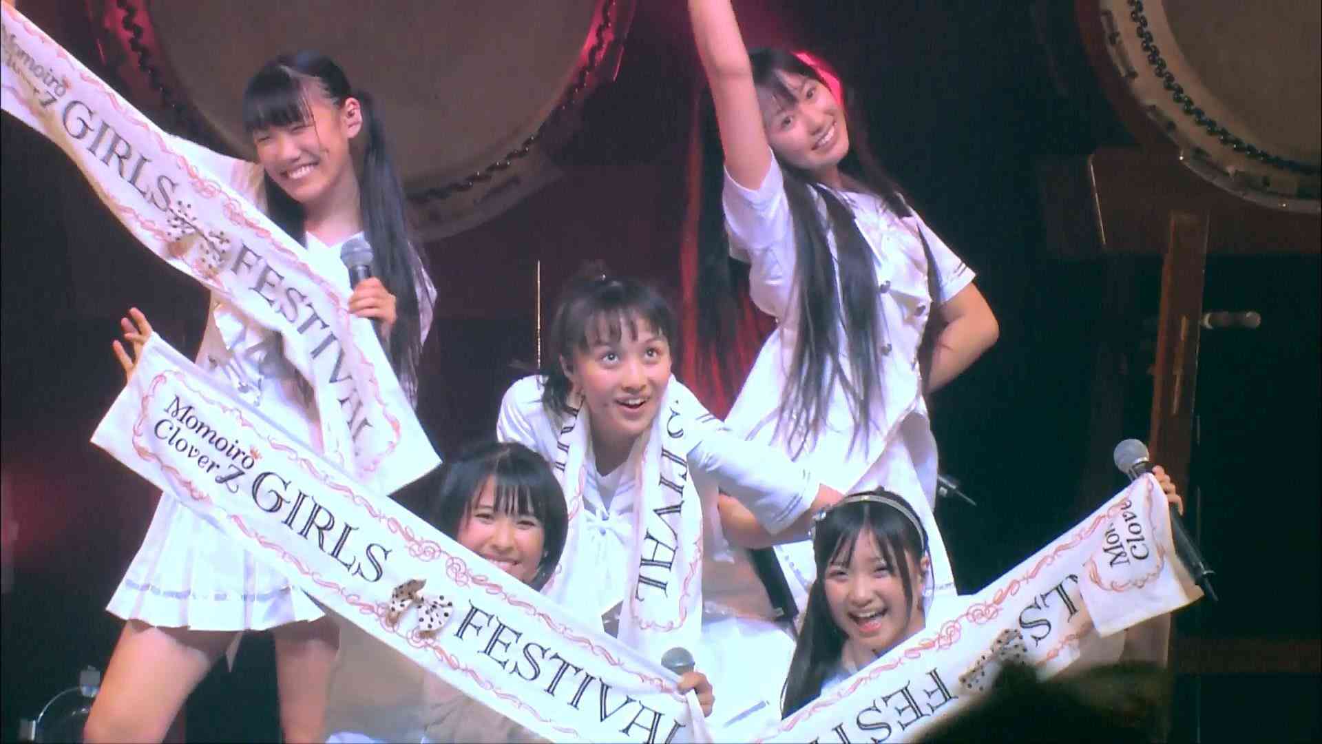 ももクロ 女祭り2011 声を振りしぼって歌った杏果と支えてくれた4人 - YouTube