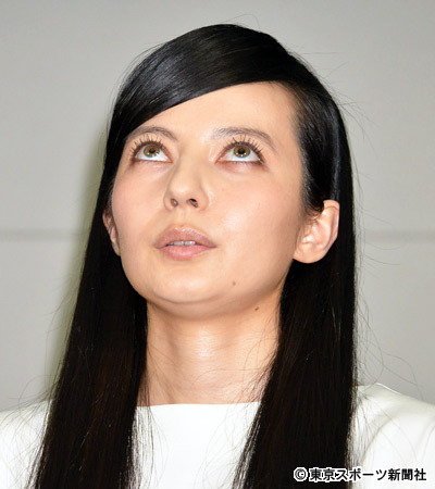 ベッキー　摩訶不思議なインスタ投稿にユーザー「ゆっくり、深呼吸」 （東スポWeb） - Yahoo!ニュース