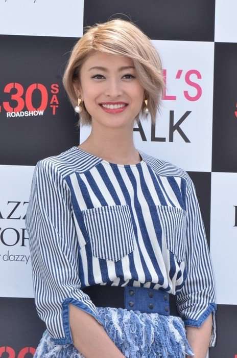 杏、ママモードのショートカットを披露「中学校以来かも」