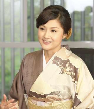 藤原紀香と片岡愛之助の挙式 引き出物は8万円以上の「水素の機器」か
