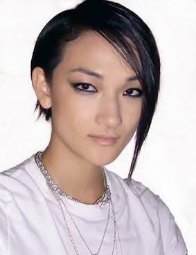 きつね顔が似合うファッション