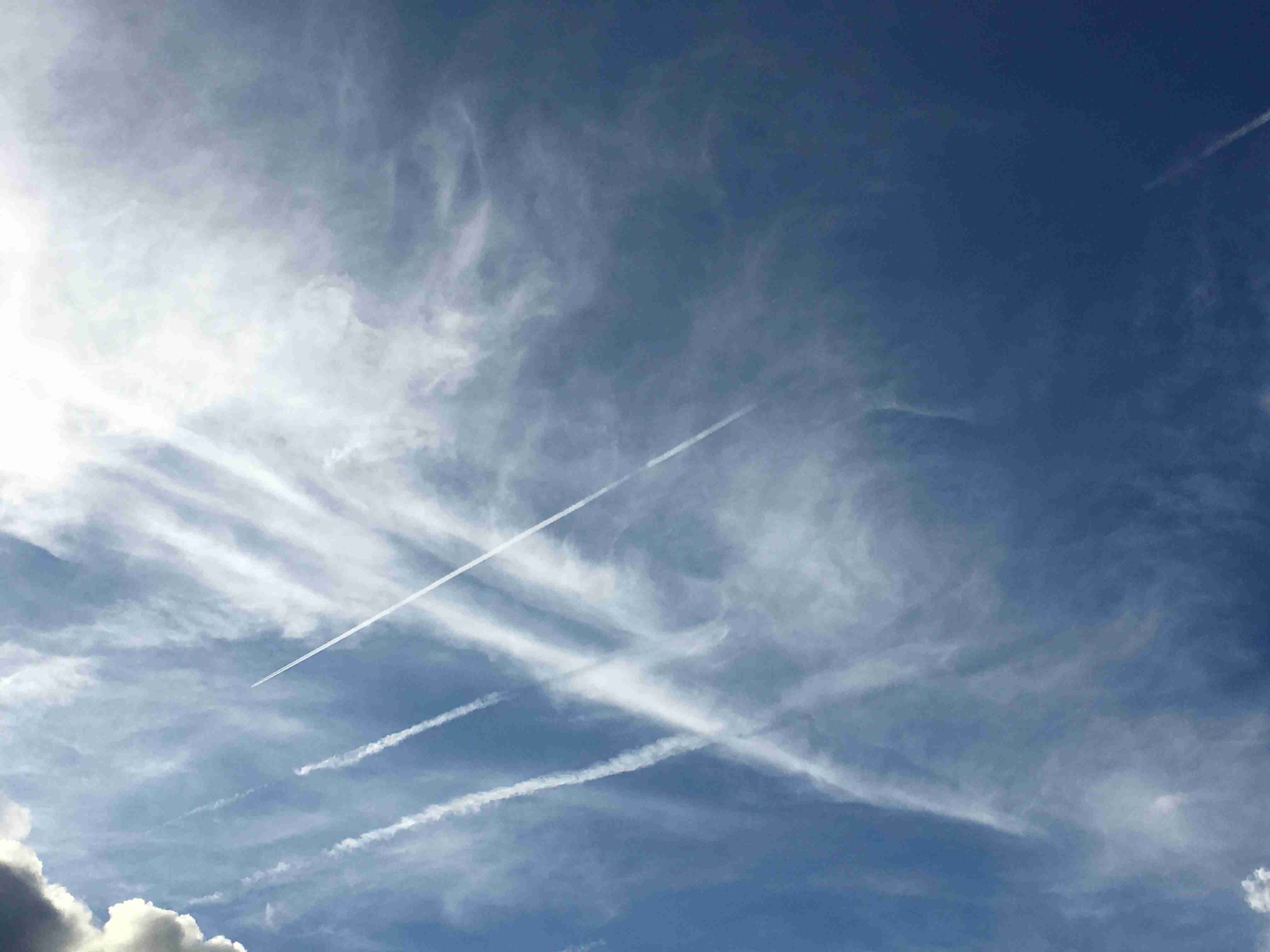 台風16号、発達しながら日本に近づく可能性　敬老の日の3連休に影響