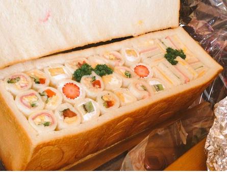 とにかくカロリー高そうで美味しそうな食べ物を貼るトピ