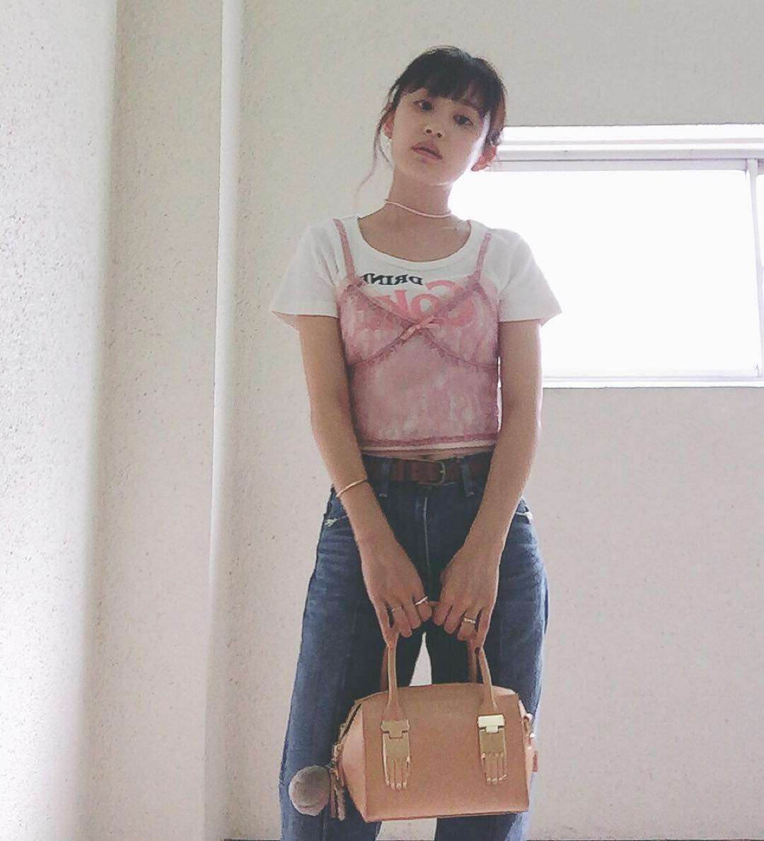 30歳になった高橋愛、幼少期と変わらない姿に「永遠のティーンでいける!」