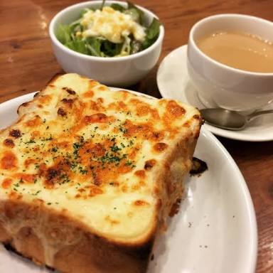 栄養満点のトーストメニューを教えてください