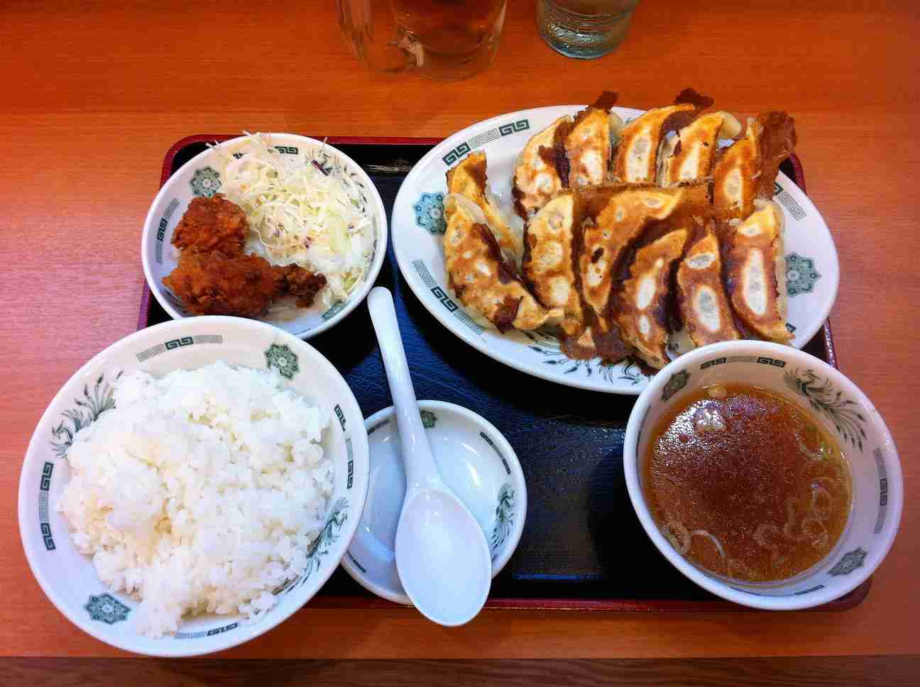 日高屋好きな人〜_(┐「ε:)ﾉ ͟͟͞͞