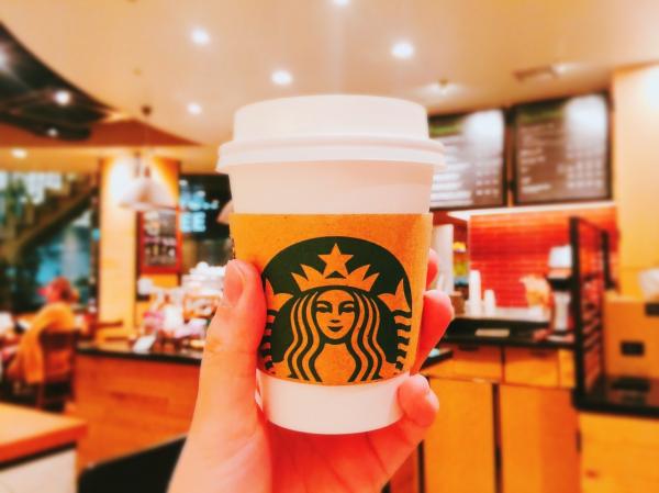 【通称ツタバ！】東京都内のスタバとTSUTAYAが併設されたブックカフェ7選