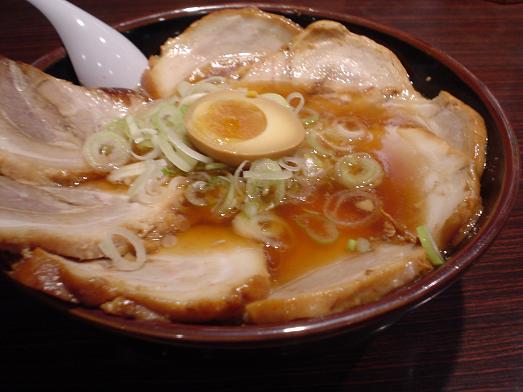 誰かに聞いて欲しいが、たいしたことじゃない独り言をつぶやくトピ
