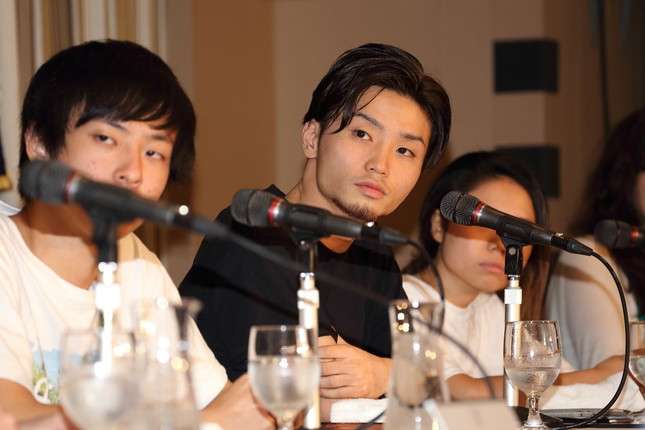 NEWS・加藤シゲアキが「SEALDs」へ「賛同」表明、アイドルの「政治的発言」にファンの反応は...