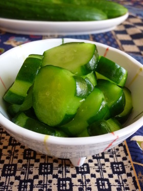お漬物は食卓に毎回出しますか?