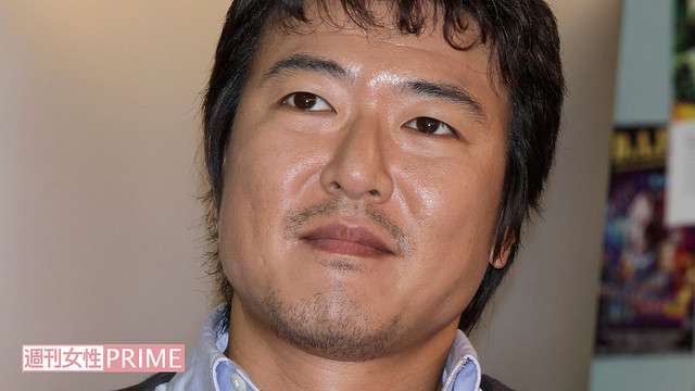小泉今日子と豊原功補 行きつけのバーで他の客に神対応