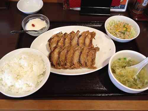 とにかくカロリー高そうで美味しそうな食べ物を貼るトピ