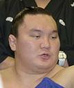 白鵬、地震でエレベーター止まり朝稽古休む　自宅は44階