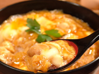 親子丼すきな人〜！