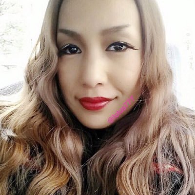 中島美嘉がアップした打ち上げ写真がちょっと怖い…この金髪美女って中島さん!?