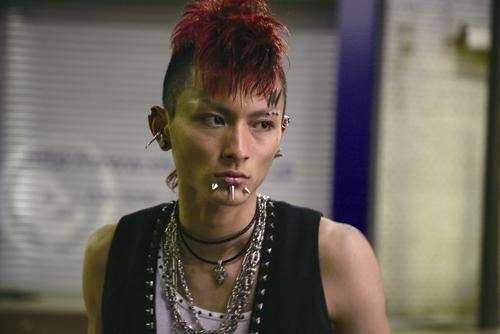 染髪・ピアスしてる男性、アリ？ナシ？